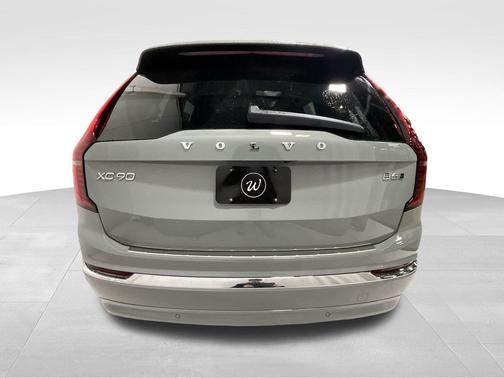 Vapour Grey Metallic 2026 Volvo XC90 Plus, B6 AWD Gas (mild hybrid), Gasoline, Bright, 7 Seats
