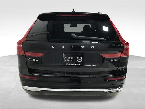 Onyx Black Metallic 2022 Volvo XC60 B5 Inscription