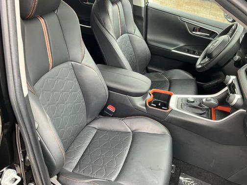 2023 Toyota RAV4 Adventure