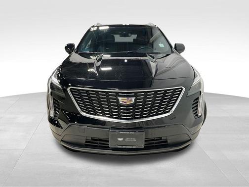 Stellar Black Metallic 2023 Cadillac XT4 Luxury