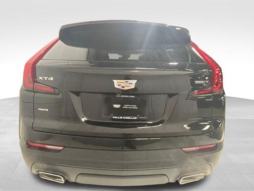 Stellar Black Metallic 2023 Cadillac XT4 Luxury