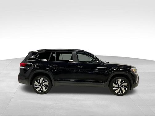2025 Volkswagen Atlas 2.0T SE w/Technology 4MOTION