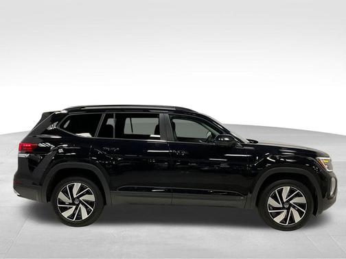 2025 Volkswagen Atlas 2.0T SE w/Technology 4MOTION