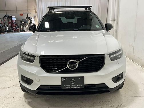 2020 Volvo XC40 T5 R-Design
