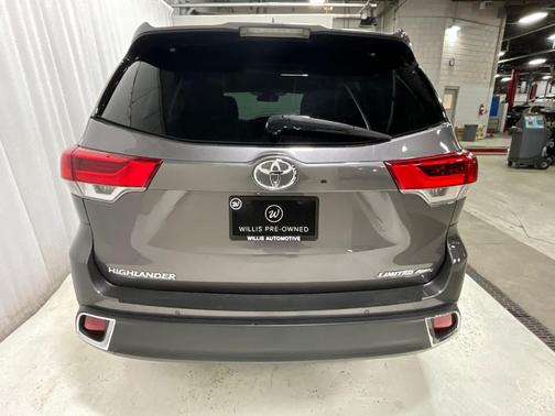 2017 Toyota Highlander Limited