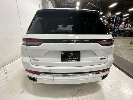 2022 Jeep Grand Cherokee Overland
