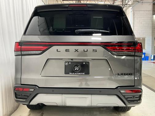 2025 Lexus LX 600 Luxury