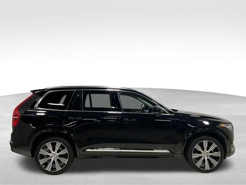 2023 Volvo XC90 B6 Ultimate 6-Seater