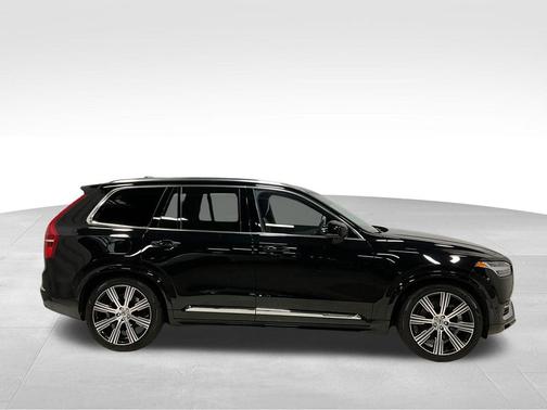 2024 Volvo XC90 Recharge Plug-In Hybrid T8 Ultimate Bright Theme 7-Seater