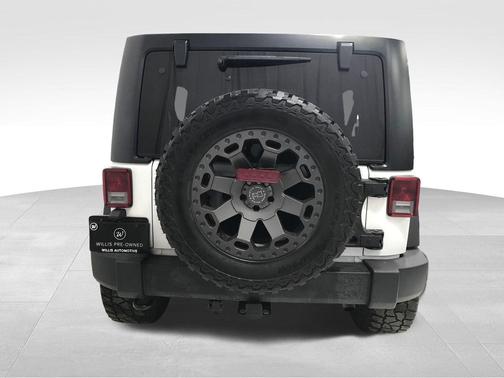 Bright White Clearcoat 2017 Jeep Wrangler Unlimited Sport
