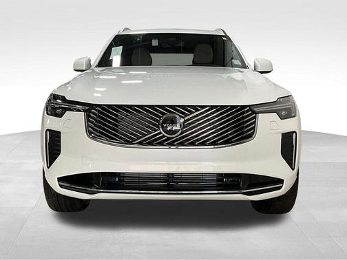 2025 Volvo XC90 Plug-In Hybrid T8 Plus 7-Seater