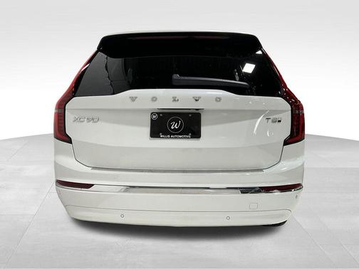 2025 Volvo XC90 Plug-In Hybrid T8 Plus 7-Seater