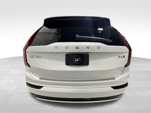 2026 Volvo XC90 Ultra Dark Theme, B6 AWD Gas (mild hybrid), Gasoline, 7 Seats