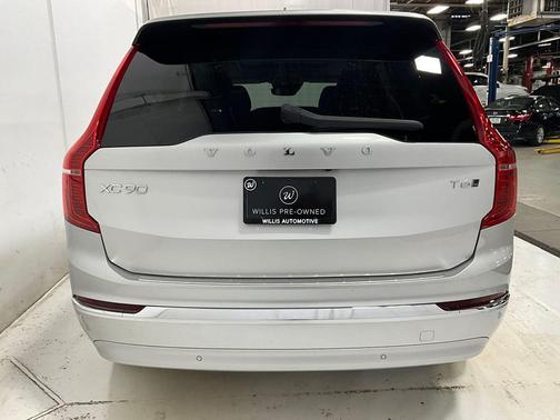 2022 Volvo XC90 T6 Inscription