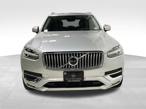 2022 Volvo XC90 T6 Inscription