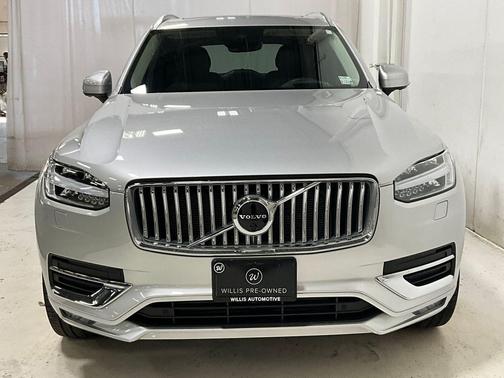 2022 Volvo XC90 T6 Inscription