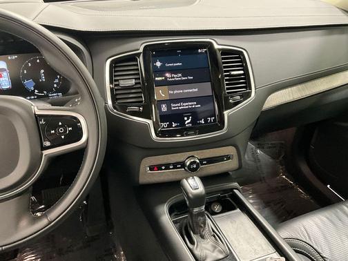 2022 Volvo XC90 T6 Inscription