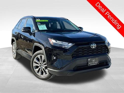 2022 Toyota RAV4 XLE Premium
