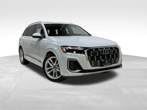 2025 Audi Q7 55 Prestige