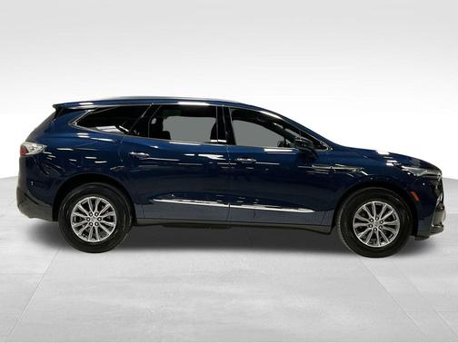 2023 Buick Enclave Essence AWD