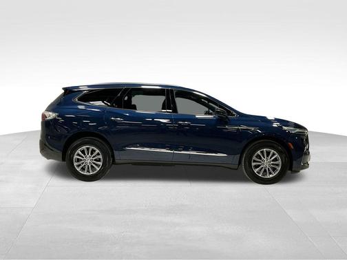 2023 Buick Enclave Essence AWD