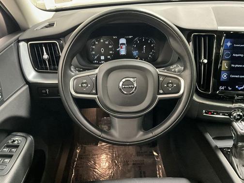 2018 Volvo XC60 T6 Momentum