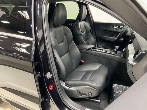 2018 Volvo XC60 T6 Momentum
