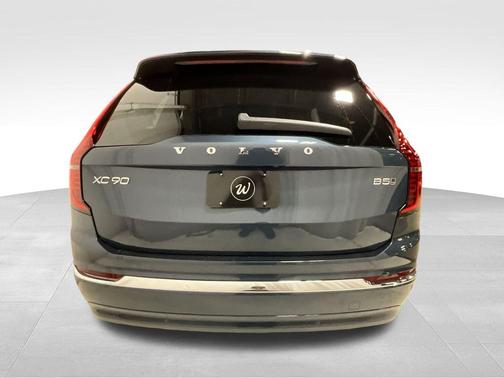2026 Volvo XC90 Plus, B5 AWD Gas (mild hybrid), Gasoline, Bright, 7 Seats