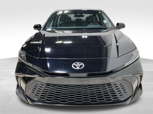 Midnight Black Metallic 2025 Toyota Camry SE
