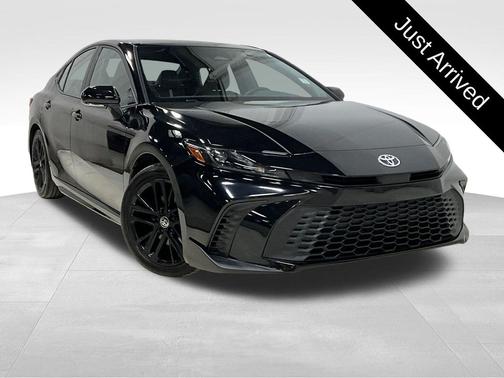 Midnight Black Metallic 2025 Toyota Camry SE