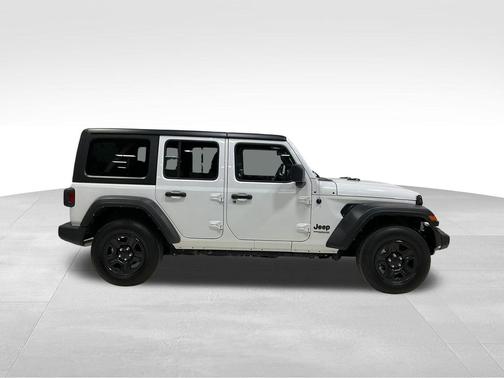Bright White Clearcoat 2022 Jeep Wrangler Unlimited Sport