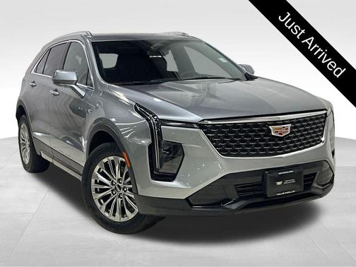 Argent Silver Metallic 2024 Cadillac XT4 Premium Luxury
