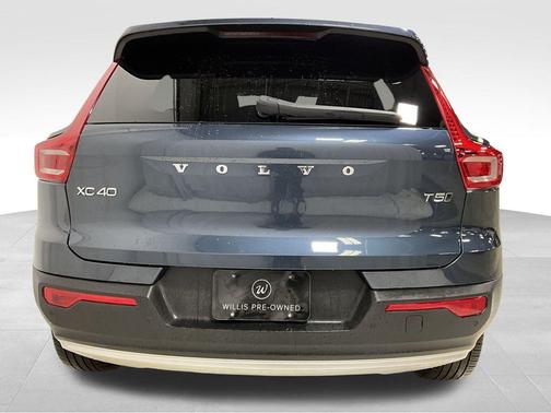 2022 Volvo XC40 T5 Inscription