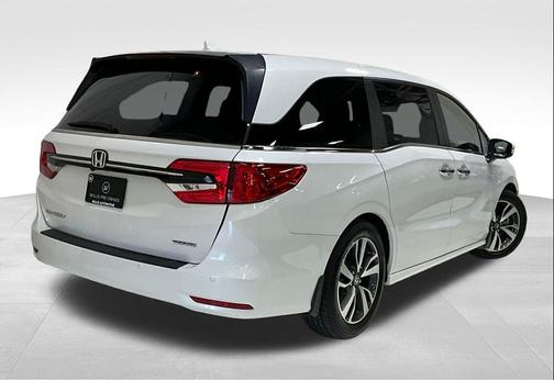 Platinum White Pearl 2024 Honda Odyssey Touring