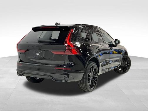 Onyx Black Metallic 2026 Volvo XC60 Plug-In Hybrid Black Edition Ultra, T8 AWD Electric/Gasoline, Dark