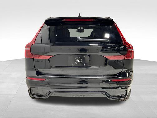 Onyx Black Metallic 2026 Volvo XC60 Plug-In Hybrid Black Edition Ultra, T8 AWD Electric/Gasoline, Dark