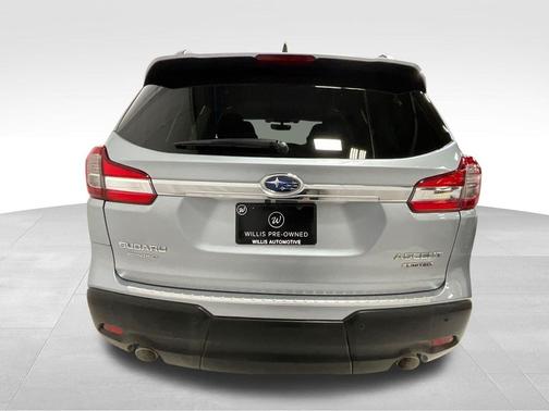 Ice Silver Metallic 2021 Subaru Ascent Limited 7-Passenger