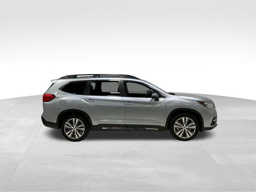 Ice Silver Metallic 2021 Subaru Ascent Limited 7-Passenger