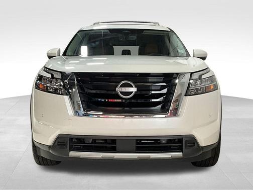 2024 Nissan Pathfinder Platinum 4WD