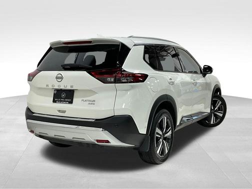 Pearl White Tricoat 2023 Nissan Rogue Platinum