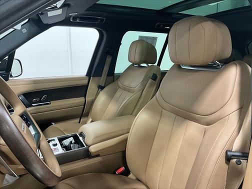 2023 Land Rover Range Rover P530 SE