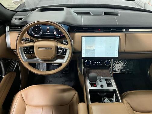 2023 Land Rover Range Rover P530 SE