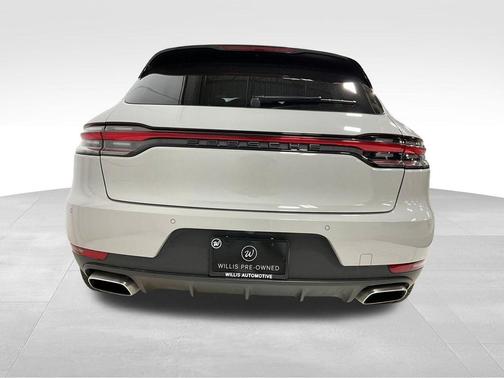 2021 Porsche Macan Base