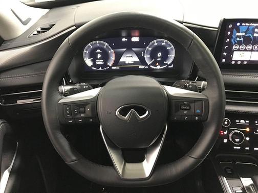 Mineral Black 2026 INFINITI QX60 LUXE AWD