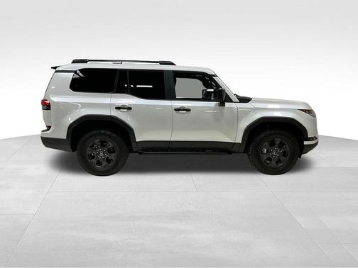 Eminent White Pearl 2024 Lexus GX 550 Overtrail