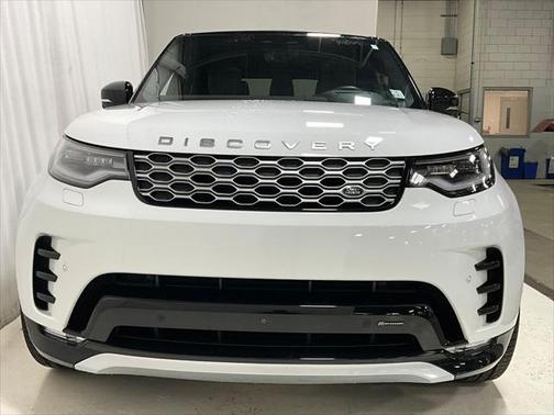 2023 Land Rover Discovery P360 Metropolitan Edition