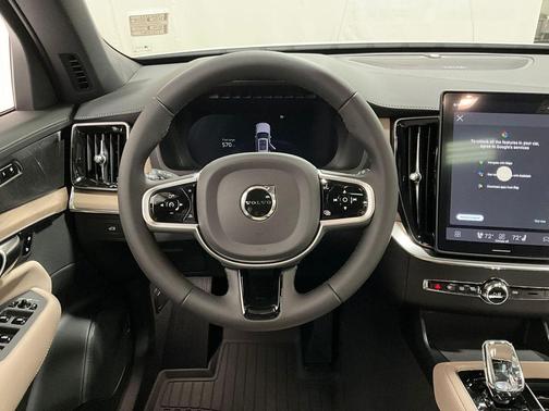 2026 Volvo XC90 Plus, B5 AWD Gas (mild hybrid), Gasoline, Bright, 7 Seats