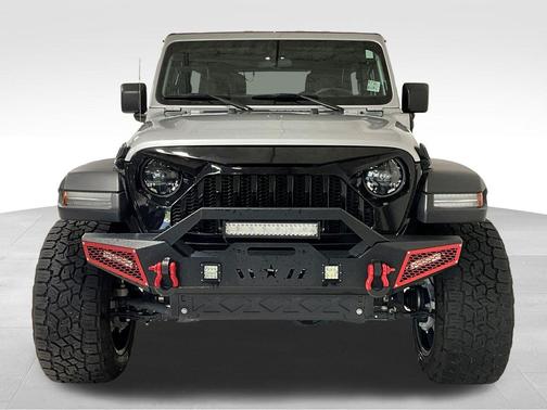 Silver Zynith Clearcoat 2023 Jeep Wrangler 4xe Willys