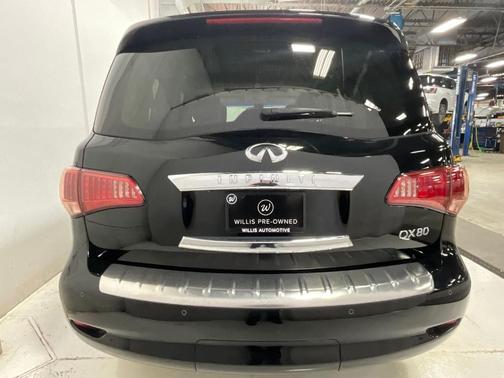 2016 INFINITI QX80 Base
