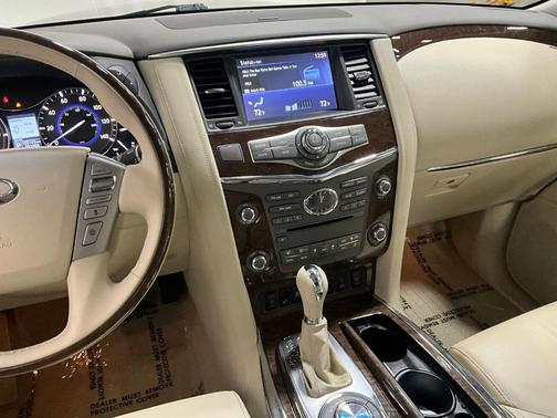 2016 INFINITI QX80 Base